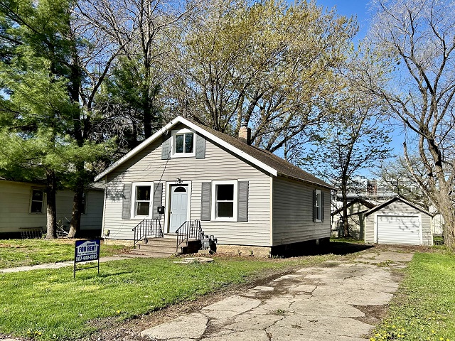 1207 9th Street Northeast