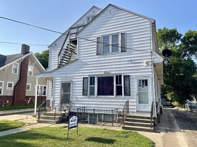 401 2nd Ave SW  - #202