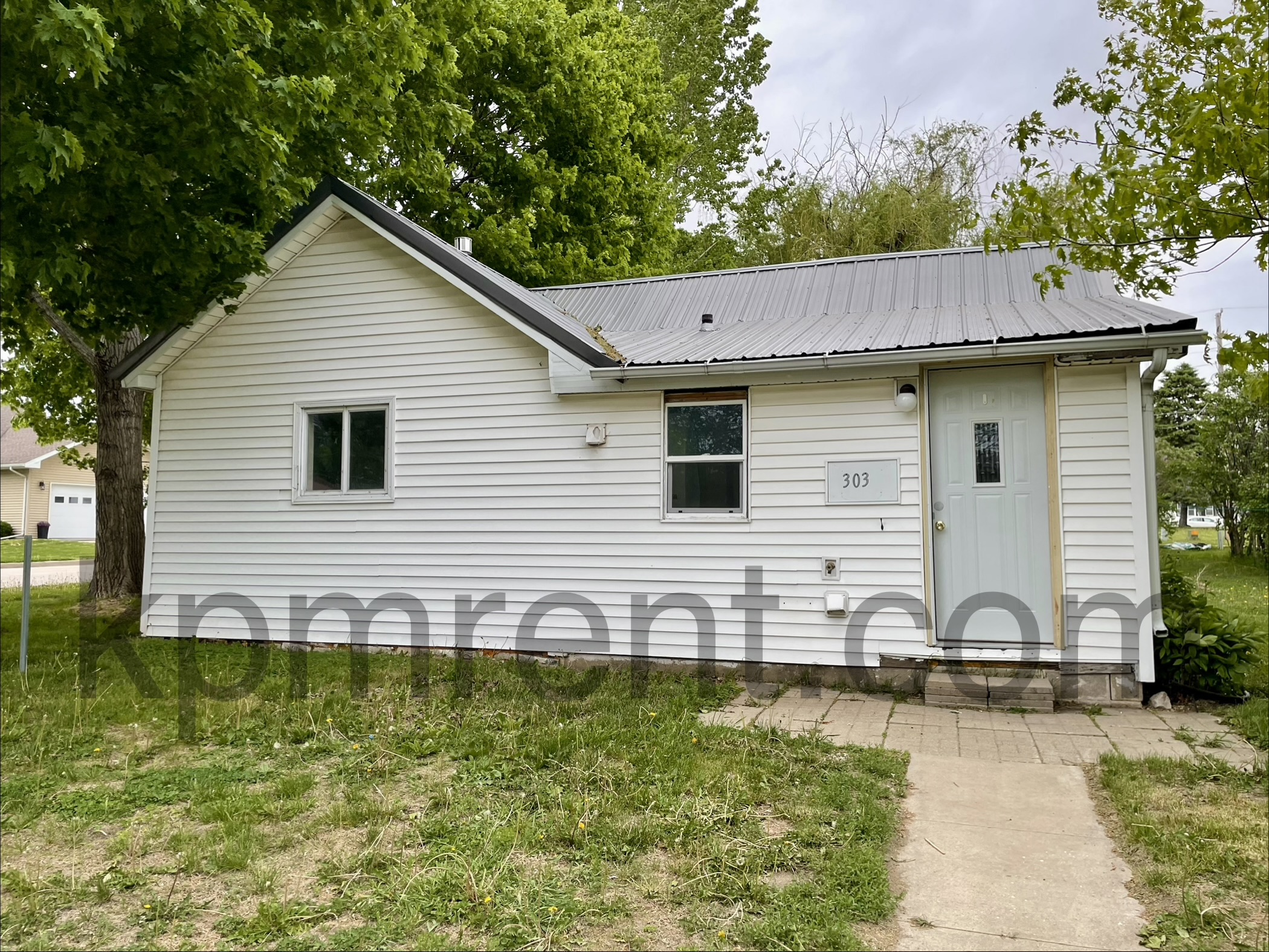 Property main image
