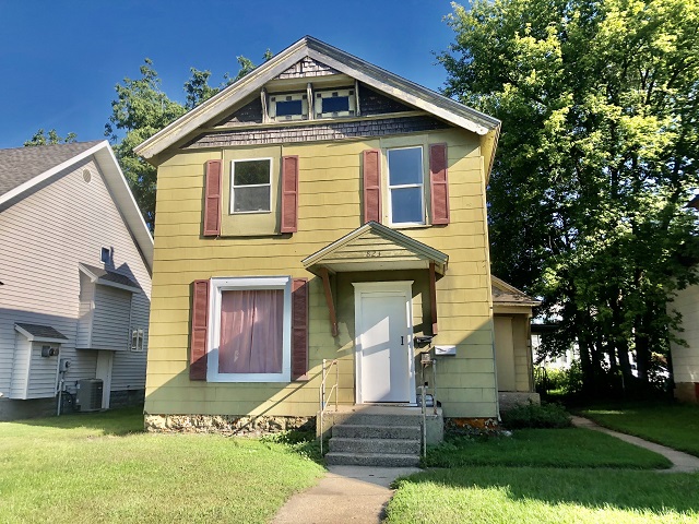 823 4th Ave NE  - #3