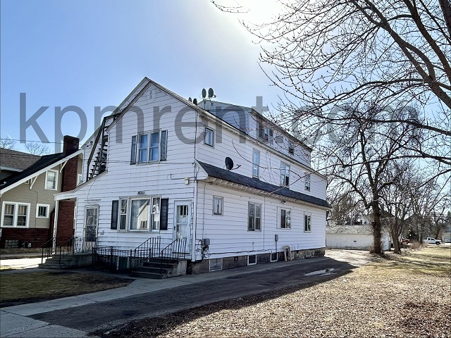 401 2nd Ave SW  - #102